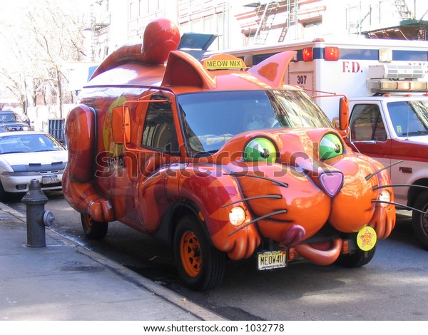 Car shaped\
like a cat on the streets of New\
York