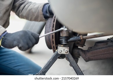 Car Steering Repair, Steering Tips Installation.