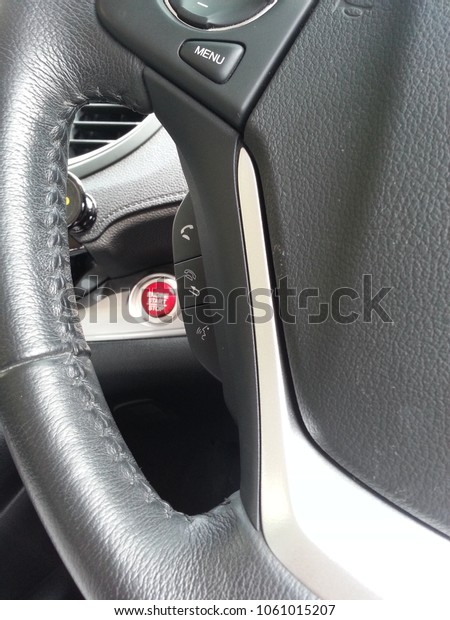 In Car Steering Wheel\
Hands Free Kit