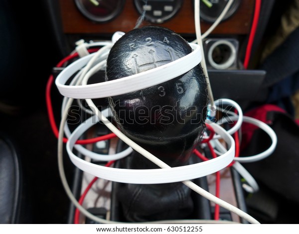 car stereo\
cables