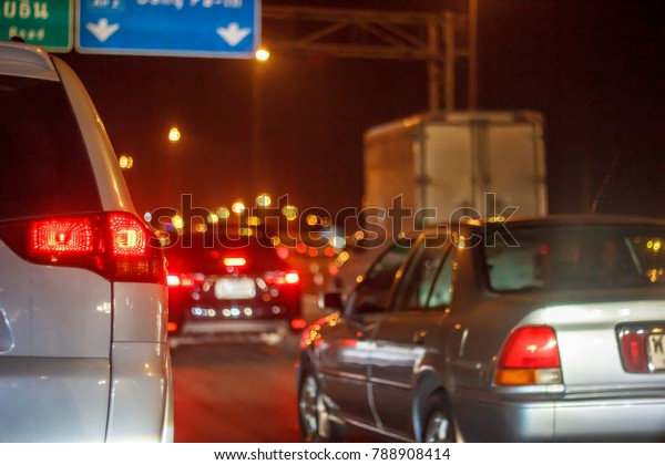 A lot of Car Stuck in Traffic Jam in Middle of Night\
, DOF