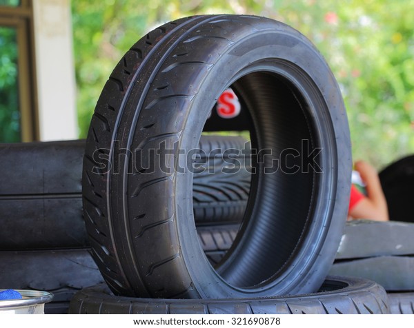Car tires,\
Sign of Car tires, sign of tires\
shop