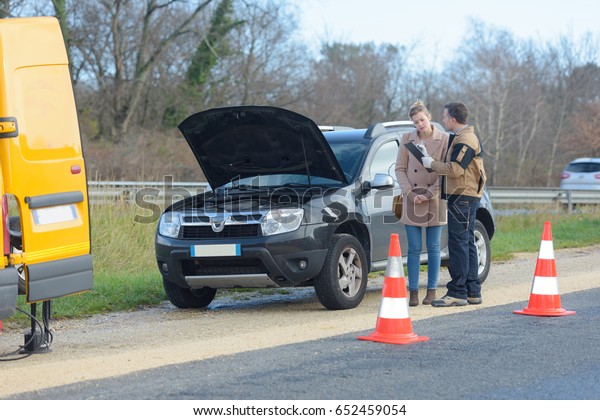 car tow
assistance
