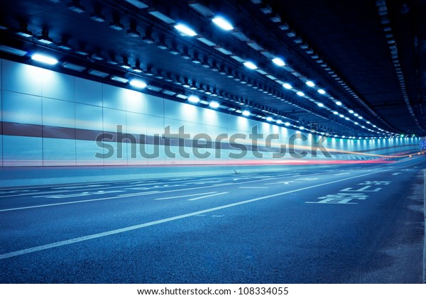  car in the tunnel\
trajectory