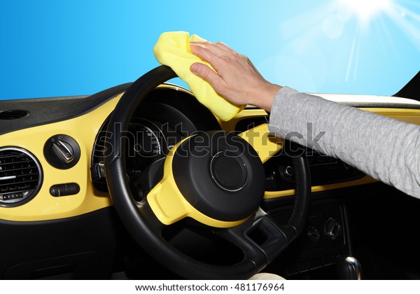 Car Wash. Hand\
with microfiber cloth.\
Service