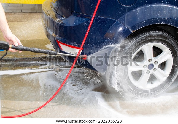 car wash with water\
pressure close-up