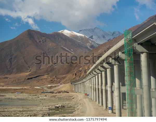 Car window scenery of Qinghai–Tibet railway in\
Tibet Autonomous Region,\
China.