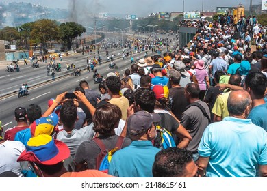 Caracas, Venezuela; 04 30 2019: 
Military And Civil Uprising Against Nicolás Maduro