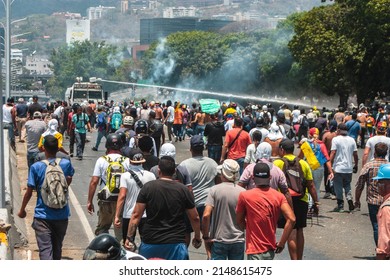 Caracas, Venezuela; 04 30 2019: 
Military And Civil Uprising Against Nicolás Maduro