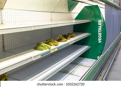 CARACAS, VENEZUELA - JANUARY 14, 2018: Empty Supermarket Shelves In Venezuela. Due To The Economic Crisis And Hyperinflation In Venezuela There Is A Large Shortage Of Food And Medicine