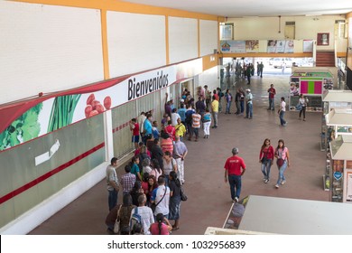 CARACAS, VENEZUELA - JANUARY 14, 2018: Empty Supermarket Shelves In Venezuela. Due To The Economic Crisis And Hyperinflation In Venezuela There Is A Large Shortage Of Food And Medicine