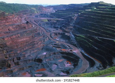 Carajas, Para, Brazil -Â� 2010: Carajas Mine, Largest Iron Ore Mine In The World, Located In Para, Brazil. The Mine Is Operated As An Open-pit Mine, Estimated To Contain 7.2 Billion Tons Of Iron Ore