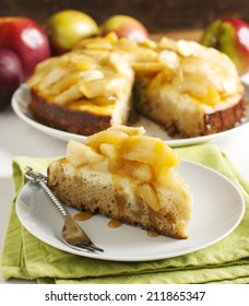 Caramel Apple Cheesecake Pie