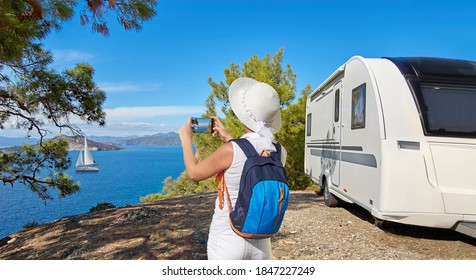 37,000 Adventures caravan Images, Stock Photos & Vectors | Shutterstock