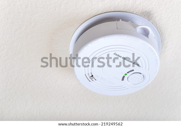 Carbon monoxide alarm on\
the ceiling 