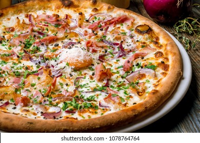 Carbonara Pizza With Bacon