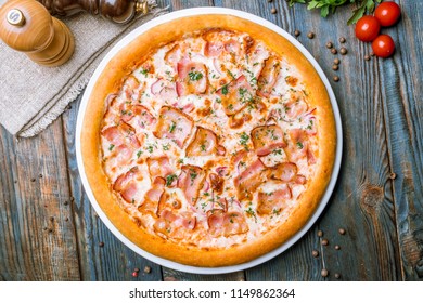 Carbonara Pizza With Bacon