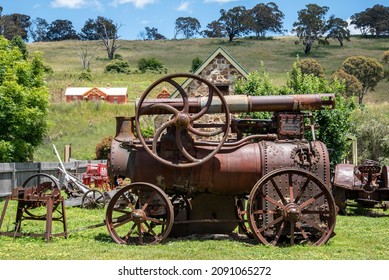 Carcoar, NSW, Australia- December 12 2021: The Street View Of “Stoke Stable” Museum With Some Of Its Memorabilia In The Carcoar Historical Village, NSW, Australia On A Summer Day.