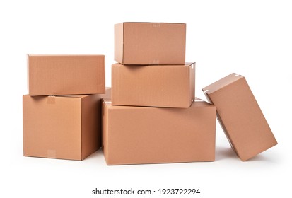 Kartonboxen auf weißem Hintergrund