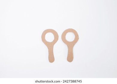 a cardboard magnifying glass