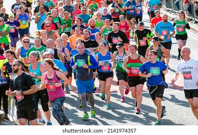 CARDIFF, WALES - OCTOBER 06, 2019: Unidentified runners in the cardiff  Marathon - Athletes running in 39. cardiff marathon Winner Men:
Leonard Langat Kenya (00:59:30) - Winner Woman:Lucy Cheruiyot 