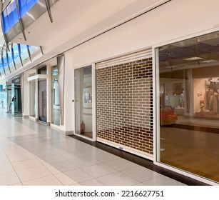 Cardiff, Wales - September 2022: Row Of Empty Retail Shop Units In The City's Capitol Centre