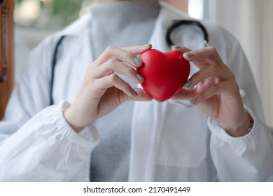 Cardiographer check up for healthy heart