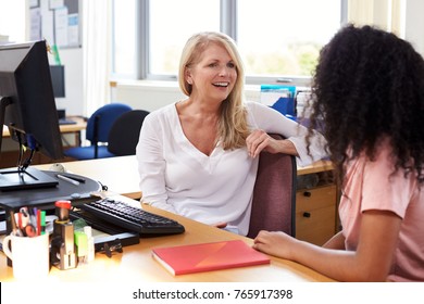 Careers Advisor Meeting Female College Student