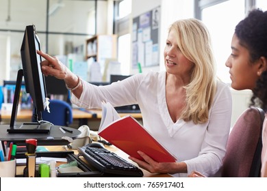 Careers Advisor Meeting Female College Student