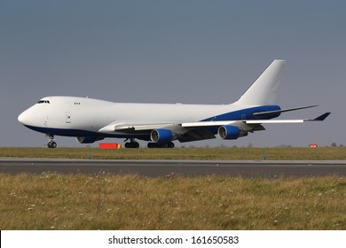 Cargo plane