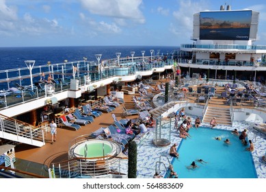 326 Cruise ship hot tub Images, Stock Photos & Vectors | Shutterstock