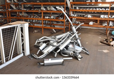 Carlos Barbosa/Rio Grande Do Sul/Brasil - April 08, 2019: Interior Of Auto Parts Store. Pile Of Stacked Pieces.