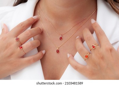 Carnelian Silver Ring Are On Her Fingers. Jewelry Images That Can Be Used In E-commerce, Online Sales And Social Media.