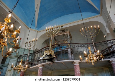 CARPENTRAS,FRANCE-JUNE 14,2011: Interior of the Synagogue of Carpentras, France. It was built in 1367 and is one of the oldest synagogues in existence in France today.