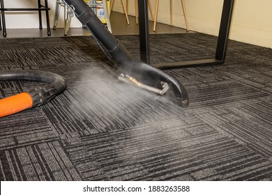 Carpet Steam Cleaning Using A Wand