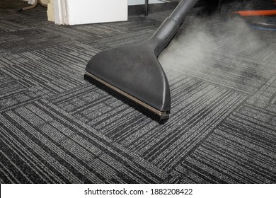 Carpet Steam Cleaning With A Cleaning Wand - Professional Hot Water Extraction Carpet Cleaning