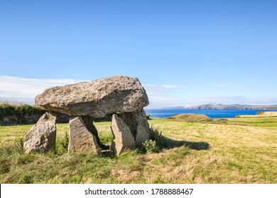 Carreg Samson, a Neolithic dolmen grave on the Pembrokeshire coast of Wales, near Abercastle .