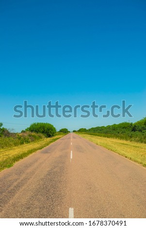 carretera que conecta la ciudad de miraflores con la ciudad de juan jose castelli - chaco – argentina Imagine de stoc © 