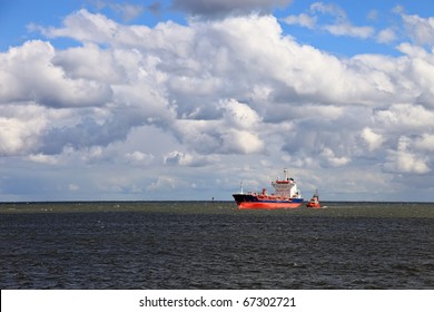 Carriage Of Dangerous Goods With The Assist Of A Tug.