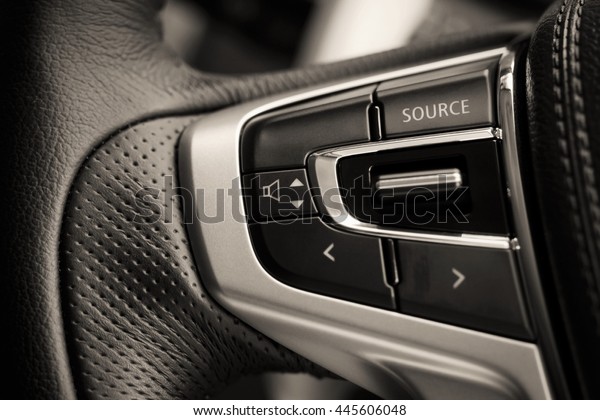 Car\'s control panel part -\
Tint