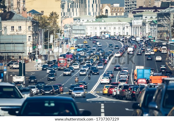 A lot of cars on the Garden Ring. This\
is a circular road around the center of Moscow.\
