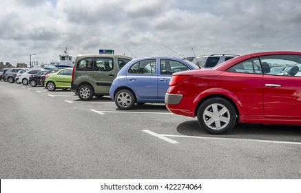Cars parked in the parking lot. Close-up. - Shutterstock ID 422274064