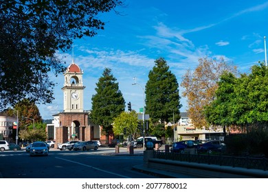 Cars Turn To Pacific Avenue From Water Street In Downtown. The Town Clock Tower. - Santa Cruz, California, USA - 2021