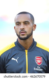 CARSON, CA - JULY 31: Arsenal F Theo Walcott #14 During The Friendly Soccer Game Between Chivas Guadalajara And Arsenal On July 31st 2016 At The StubHub Center.