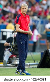 CARSON, CA - JULY 31: Arsenal Manager Arsene Wenger During The Friendly Soccer Game Between Chivas Guadalajara And Arsenal On July 31st 2016 At The StubHub Center.