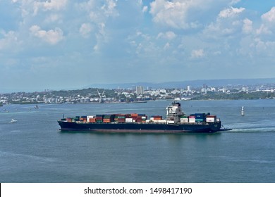 Cartagena, Bolívar/Colombia; 06/04/2019: Cargo Ship With Containers For Export.