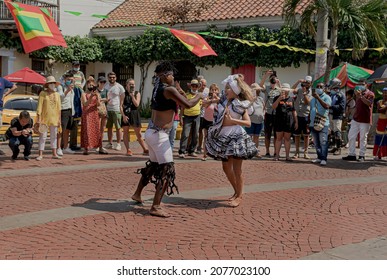 Cartagena, Bolivar, Colombia; 11- 11- 2021: A Couple Of Dancers Amuse The Audience With Their Rhythmic Dance.