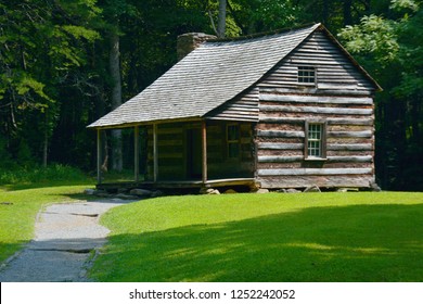 Carter Shield's Cabin in Cades Cove, Smoky Mountains National Park, Tennessee. - Shutterstock ID 1252242052