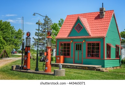 Bilder Stockfoton Och Vektorer Med Usa Route 66 Gas Station