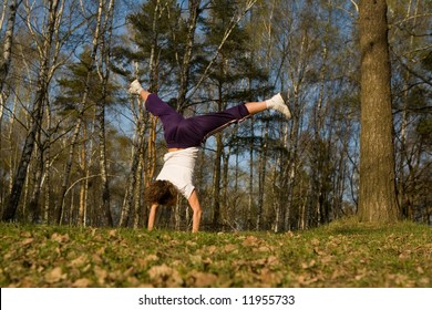 cartwheel in the forest, summer time